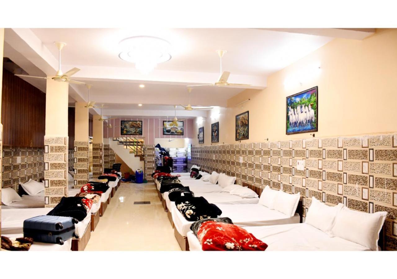 Tirupati Balaji Inn Bageshwar Dham Basāri Exteriér fotografie